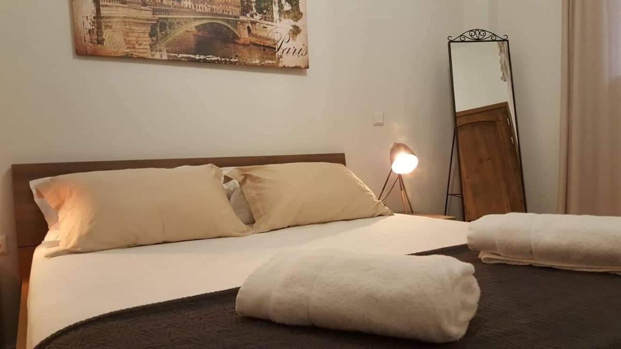 Utopia suites Aegina Esterno foto