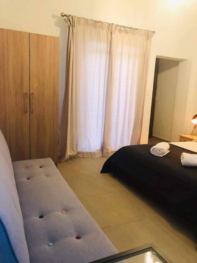 Utopia suites Aegina Esterno foto