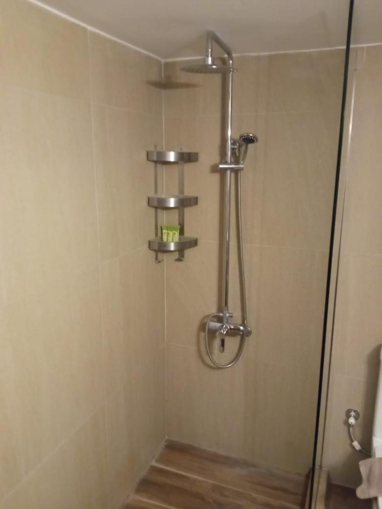 Utopia suites Aegina Esterno foto